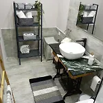 Stonehouse & Casa Al Sole E Al Mare