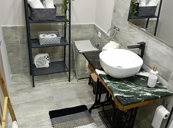 Stonehouse & Casa Al Sole E Al Mare