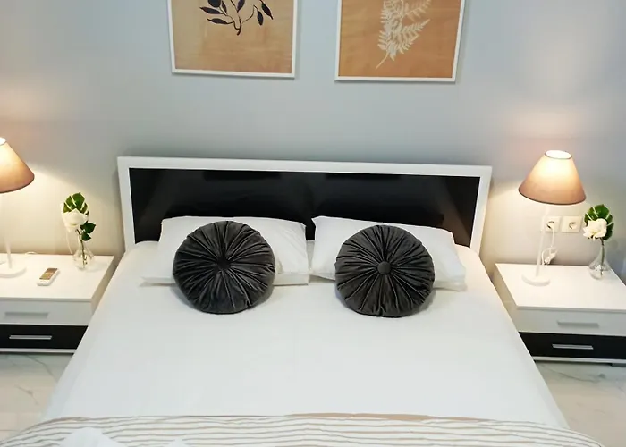 Stonehouse & Casa Al Sole E Al Mare