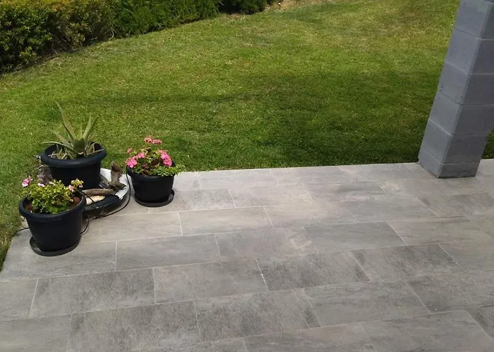 Сasa de vacaciones Stonehouse & Casa Al Sole E Al Mare Nea Roda