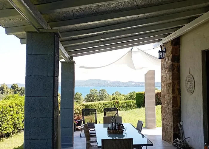 Stonehouse & Casa Al Sole E Al Mare * Nea Roda