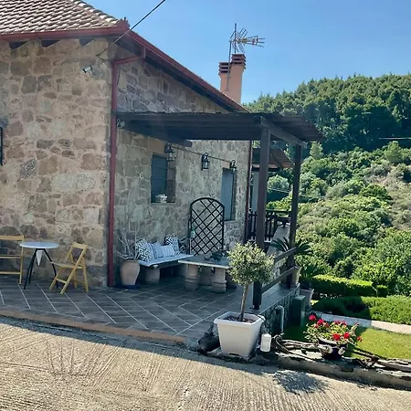 Stonehouse & Casa Al Sole E Al Mare Prázdninový dům Nea Roda