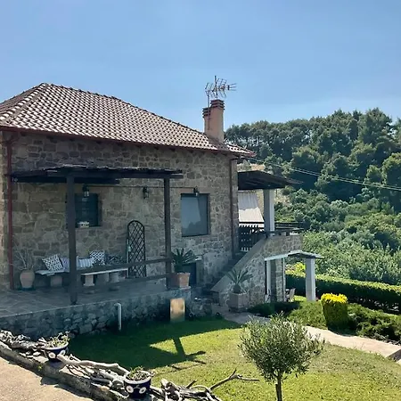 Stonehouse & Casa Al Sole E Al Mare * Nea Roda