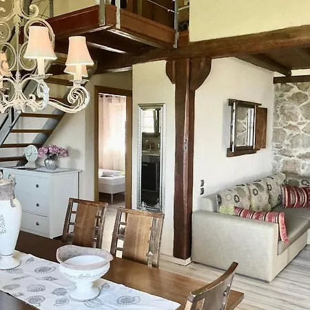 Feriehus Stonehouse & Casa Al Sole E Al Mare *