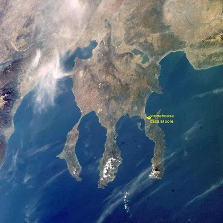 Stonehouse & Casa Al Sole E Al Mare Feriehus *