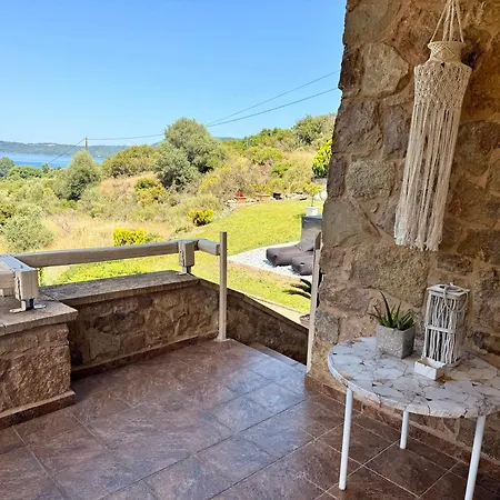 Stonehouse & Casa Al Sole E Al Mare * Nea Roda
