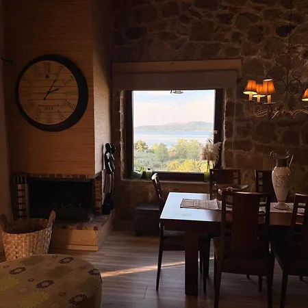 Stonehouse & Casa Al Sole E Al Mare * Nea Roda