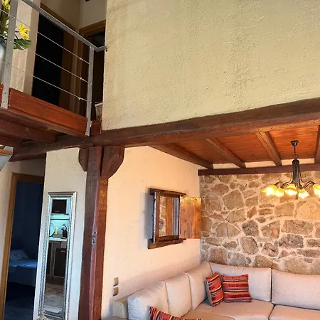 Сasa de vacaciones Stonehouse & Casa Al Sole E Al Mare Nea Roda